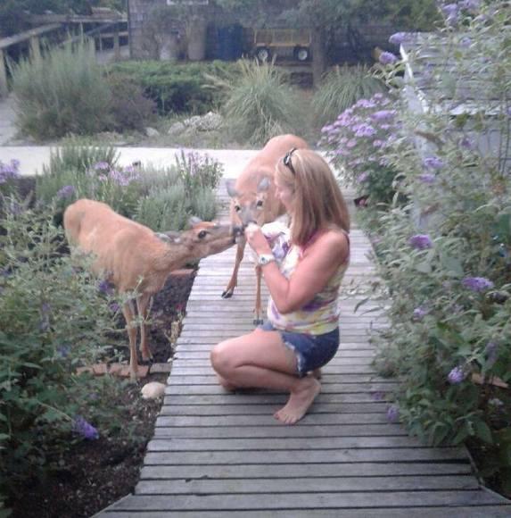 Meet your Posher, Janet - Picture 1 of 1